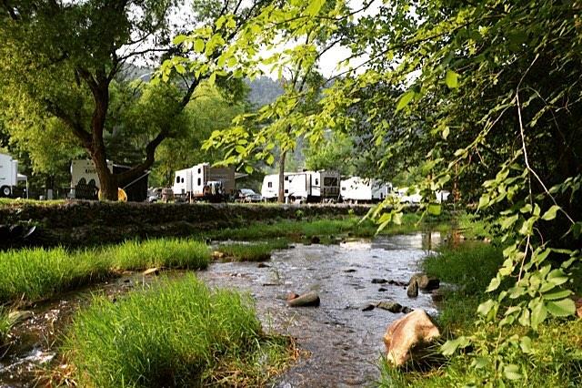 12 Amazing Campgrounds Near Great Smoky Mountains National Park